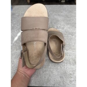 VIONIC Women's Morro,‎ Walking Comfort, Us Size 7 Wide